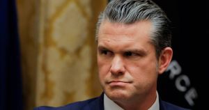 Det er på tide, at Trump siger hej hej til Pete Hegseth