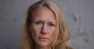 Soldaters ægtefæller skal anerkendes for deres offer