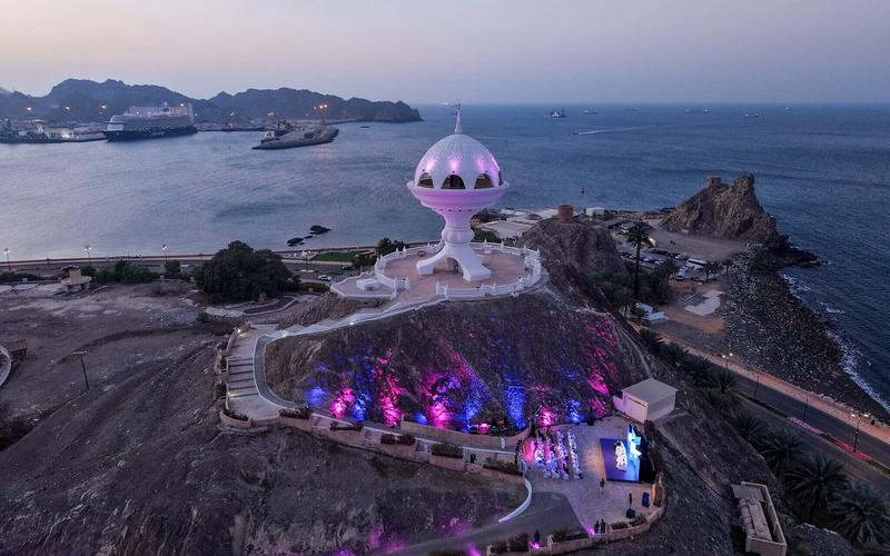 US-Iran talks begin in Oman amid deep rifts and mounting war fears