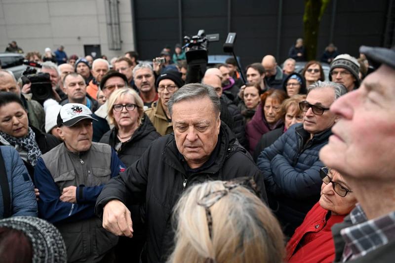 (POGLED) Jankovićevi Kanglerjevi radarji v Štepanjskem naselju