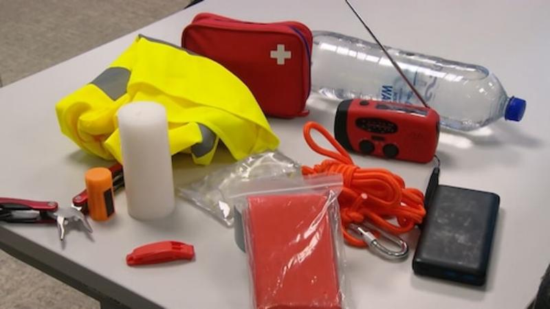 Helft Nederlanders heeft noodpakket in huis, een noodplan is er vaak niet