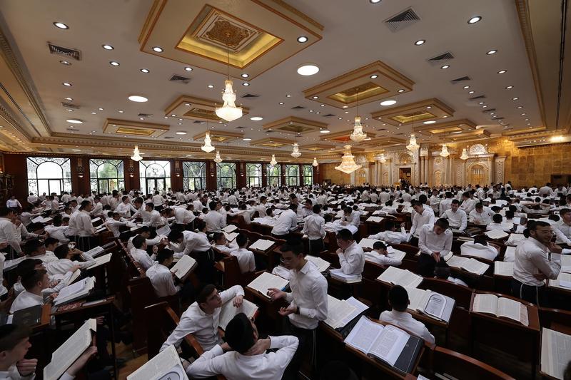 By 2050, almost one in four Israelis will be ultra-Orthodox, study indicates