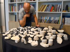 Tailing looters, archaeologists find 2,000-year-old stone vessel factory in Jerusalem