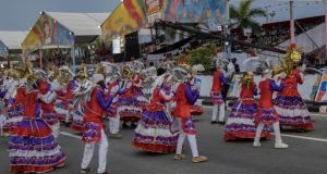 Carnaval de Luanda vuelve a los barrios