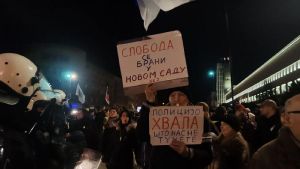 SafeJournalists: Policija ponovo nije zaštitila novinare na protestima u Srbiji