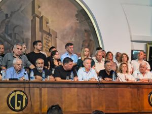 Argentine unions go to general strike: what will happen with flights, cruise ships and transport