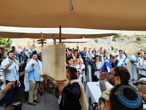 Netanyahu nixes ministerial vote on bill cementing Orthodox control of Western Wall