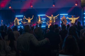 Elisa Krijgsman van Opwekking houdt van samenzang. ‘Muziek maakt positieve gevoelens los’