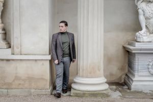 Selv dem, der ikke stemmer på De Konservative, bør i disse tider sende partiet en venlig tanke