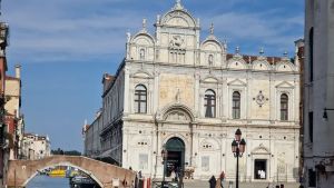 Pronto soccorso del Civile e dell’Angelo in emergenza personale, turni scoperti e pesanti