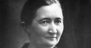 Flere statuer af kvinder, ja tak. Men hvilken historie skal de fortælle?