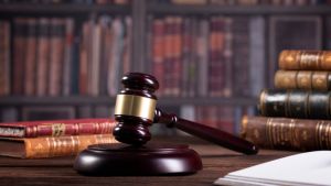 Η χώρα παρουσιάζει έλλειμμα παραγωγής καλής νομοθέτησης