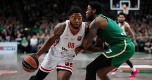 Ο Ολυμπιακός έπεσε μαχόμενος έχοντας αφήσει τις δικαιολογίες των απουσιών στον Πειραιά Ο Ολυμπιακός έπεσε μαχόμενος έχοντας αφήσει τις δικαιολογίες των απουσιών στον Πειραιά