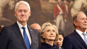 „Danas svedoči Hilari, sutra Bil“: Kako se Klintonovi pripremaju za ključna saslušanja o slučaju Epstin?