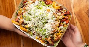 Un nuevo Salchipapa Fest empieza en Santa Marta