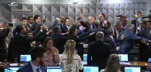 CPMI do INSS transforma quebra de sigilo em ataque a Lula
