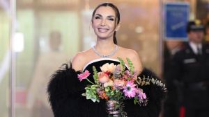 Elettra Lamborghini fugge dai ‘festini bilaterali’: “Stasera vi frego, lascio Sanremo e dormo a Montecarlo