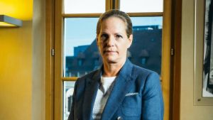 Ariane de Rothschild, seule contre tous, une aubaine pour Epstein