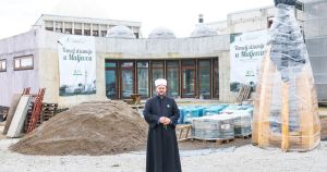 Imam Admir Muhić: 'Islamski centar gradimo samo donacijama, polovicu sredstava darovali su putnici u prolazu'