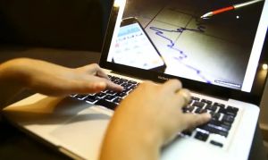 Responsável por 70% do PIB, setor de serviços está sob cerco