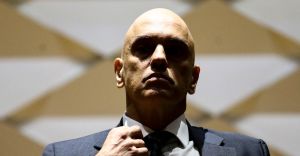 A roupa nova do Rei Alexandre