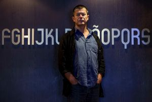 La orfandad de Carrère y la nuestra