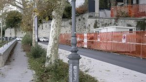 Sosta selvaggia, arrivano paletti e barriere in due zone