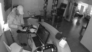 Ennesimo furto al parrucchiere delle vip. De Stefano: “Ora basta, il ladro mi ha anche preso in giro”