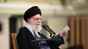 ¿Puede caer el régimen iraní solo con ataques aéreos? 