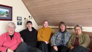 Kvinde med tre mødre: Jeg orker ikke mere at skulle forklare min familie