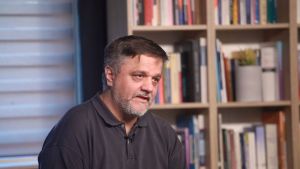 Zoran Gavrilović za Danas: Gradovi i opštine postali koruptivni feudi koji na izborima daju podršku predsedniku Srbije