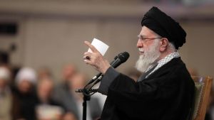 ¿Puede caer el régimen iraní solo con ataques aéreos? 