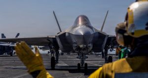 Ratna sila na putu prema Iranu: Nosači zrakoplova u Arapskom moru, najveći ratni brod, 100 borbenih aviona napušta baze diljem svjeta...