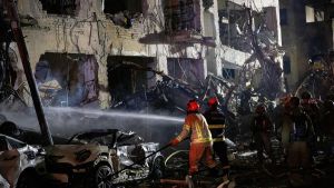 Israel bombardea el corazón de Teherán mientras Irán redobla sus ataques y promete la operación 