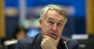 Ако не санкционираме Русия, тя ще отвори вратата на дома ви