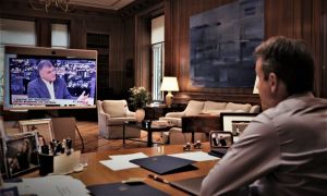 Μεταξύ εξομολόγησης και Ιστορίας