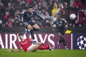 « Le sport est un observatoire précieux du capitalisme débridé » : entretien avec le sociologue Stéphane Beaud