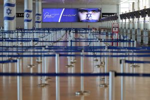 With Israel’s airspace shut, Arkia flies homeward-bound Israelis to Egyptian border