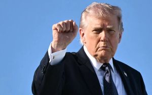 Trump says he’s agreed to talk to Iran’s leaders, but estimates operation will take weeks