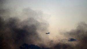 Hizbulá lanza cohetes hacia el norte de Israel y el Ejército israelí responde con bombardeos sobre Beirut y el sur del Líbano