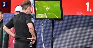 Kandare für Schiedsrichter