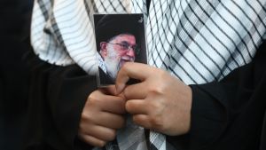 Hamaney ile iki buçuk saat