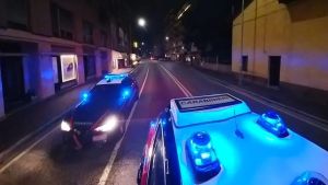 Udine, sorpreso dai carabinieri su un’auto: iseguito, preso e denunciato