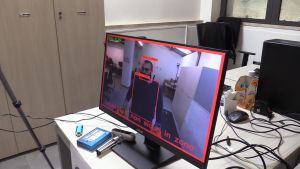 Sicurezza sul lavoro, il nuovo sistema di Unipi: senza caschetto si fermano i macchinari