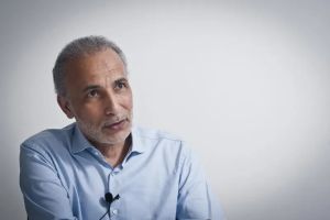« Tariq Ramadan utilise tous les moyens pour ne pas comparaître » : absent de son procès, l’islamologue risque un mandat d’arrêt international