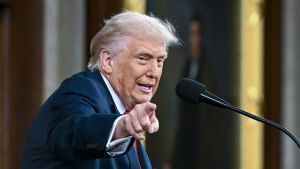 „Razbijamo Iran, veliki talas tek sledi“: Šta je Donald Tramp rekao u intervjuu za CNN?