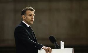 Francija bo povečala število svojih jedrskih bojnih glav