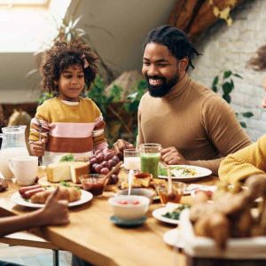 A mesa que une: como a refeição em família contribui para saúde mental