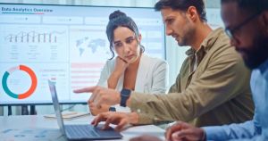 Crecer sin colapsar. La decisión clave que definirá a los líderes en 2026