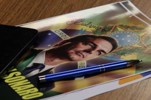 10 motivos para Flávio vencer a eleição (e um para perder)